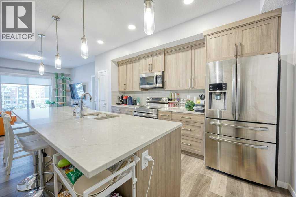Apartment for Sale in 406, 80 Carrington Plaza NW|Calgary, Alberta T3P1X6 2