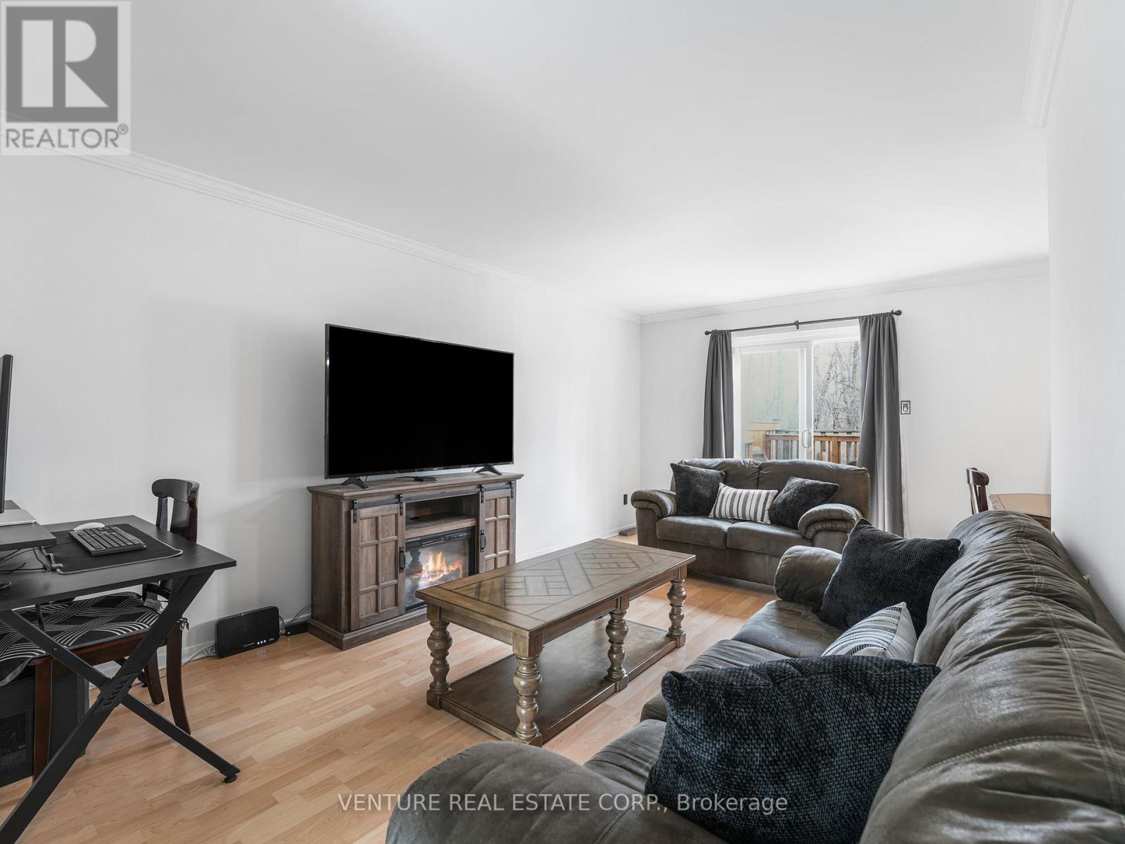 Row / Townhouse for Sale in 7 - 6779 GLEN ERIN DRIVE|Mississauga (Meadowvale), Ontario L5N2C1 5