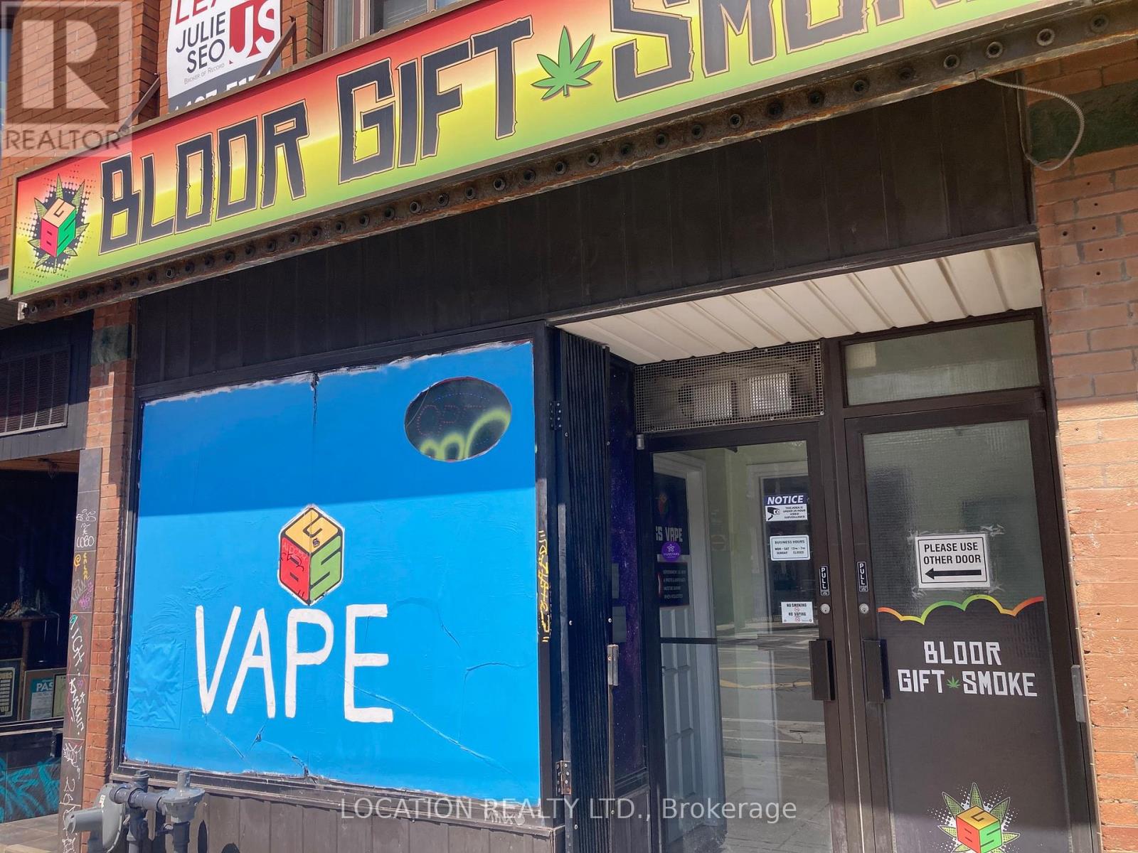 vape shop bloor BLOOR GIFT AND SMOKE