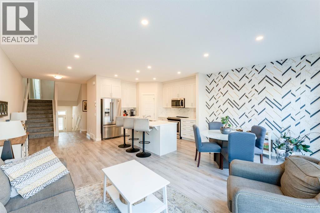 Duplex for Sale in 5 Sage Bluff Heights NW|Calgary, Alberta T3R1W2 3