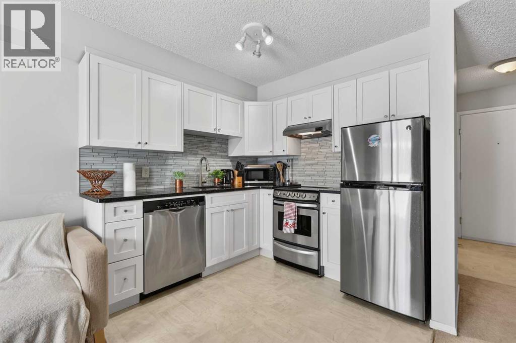 Apartment for Sale in 1106, 2371 Eversyde Avenue SW|Calgary, Alberta T2Y5B7 3