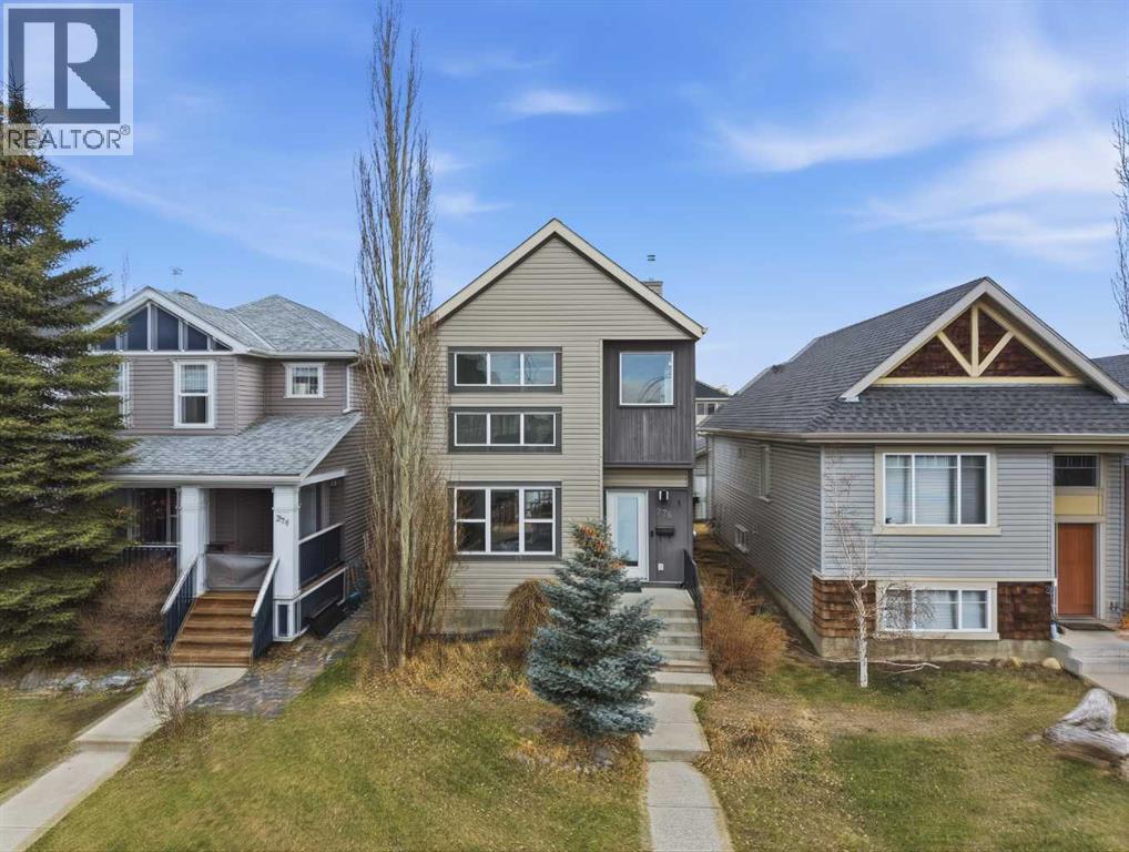 House for Sale in 278 Copperstone Circle SE|Calgary, Alberta T2Z0G5 2