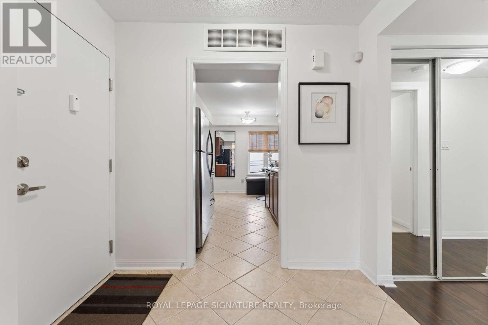 Row / Townhouse for Sale in 5 - 633 DUNDAS STREET W|Mississauga (Cooksville), Ontario L5B0B5 4