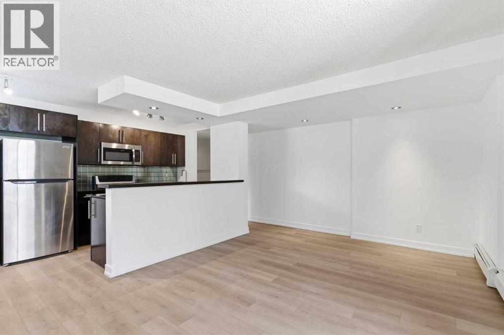 Apartment for Sale in 101, 2220 16A Street SW|Calgary, Alberta T2T4K3 5