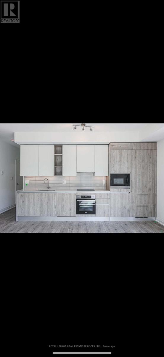 Row / Townhouse for Sale in 23 - 28 MARINA AVENUE|Toronto (Long Branch), Ontario M8W1K3 5