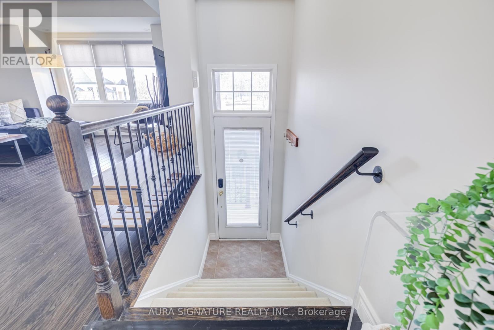 Row / Townhouse for Sale in 6 - 3335 THOMAS STREET E|Mississauga (Churchill Meadows), Ontario L5M0P7 4