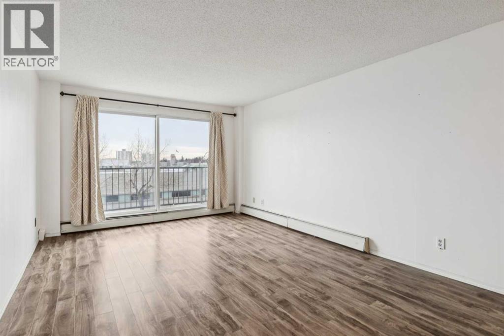 Apartment for Sale in 405, 510 58 Avenue SW|Calgary, Alberta T2V0H6 3