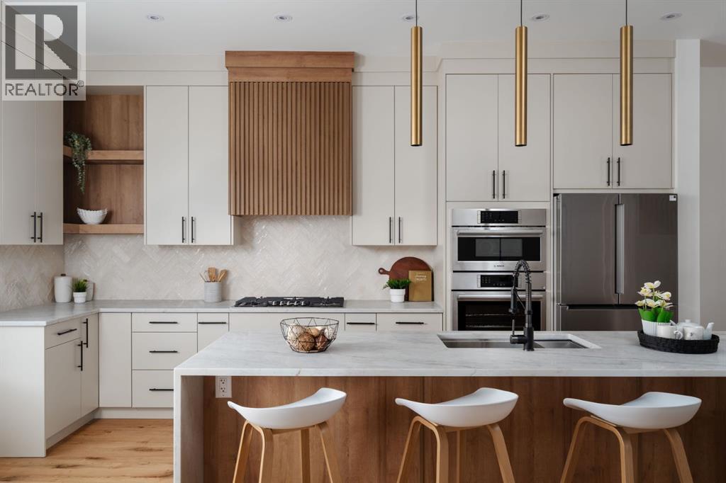 Duplex for Sale in 2229 36 Street SW|Calgary, Alberta T3E2Z3