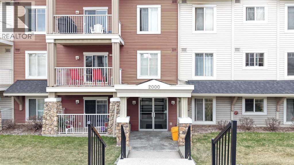 Apartment for Sale in 2101, 70 Panamount Drive NW|Calgary, Alberta T3K6G7 2