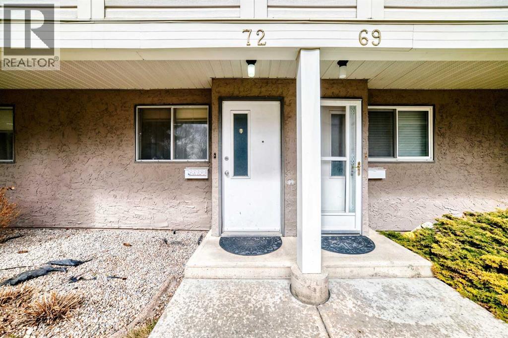Row / Townhouse for Sale in 72, 3015 51 Street SW|Calgary, Alberta T3E6N5 4