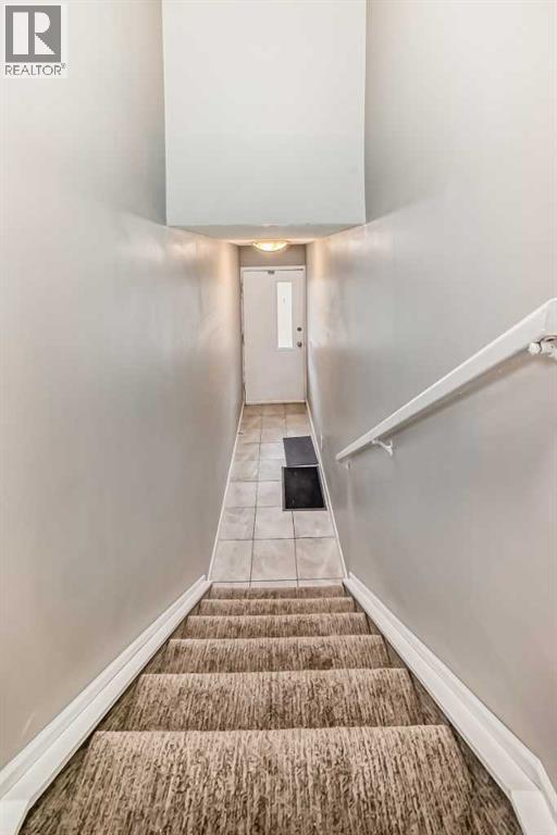 Row / Townhouse for Sale in 72, 3015 51 Street SW|Calgary, Alberta T3E6N5 5