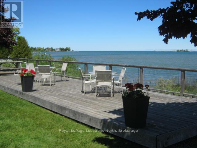 51 LIGHTHOUSE LANE W