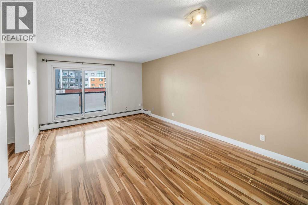 Apartment for Sale in 303, 1915 26 Street SW|Calgary, Alberta T3E2A2 3