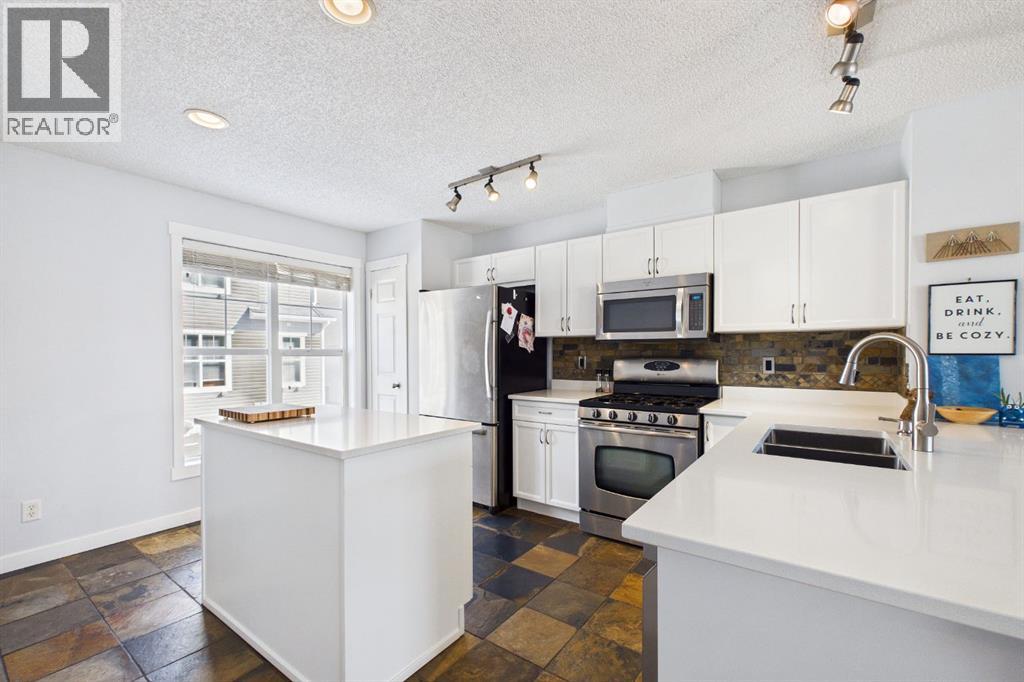 Row / Townhouse for Sale in 47 Toscana Gardens|Calgary, Alberta T3L3C2 4