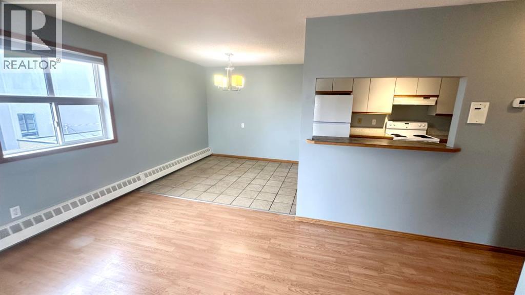 Apartment for Sale in 8, 6203 Bowness Road NW|Calgary, Alberta T3B0E2 4