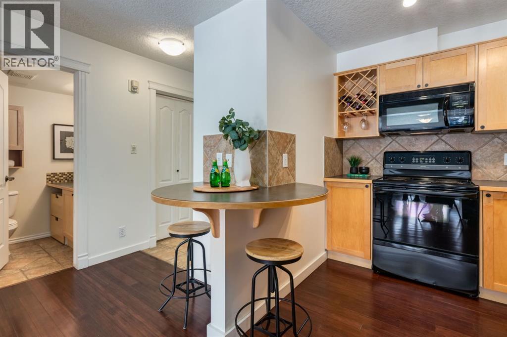 Apartment for Sale in 105, 308 24 Avenue SW|Calgary, Alberta T2S0K2 5