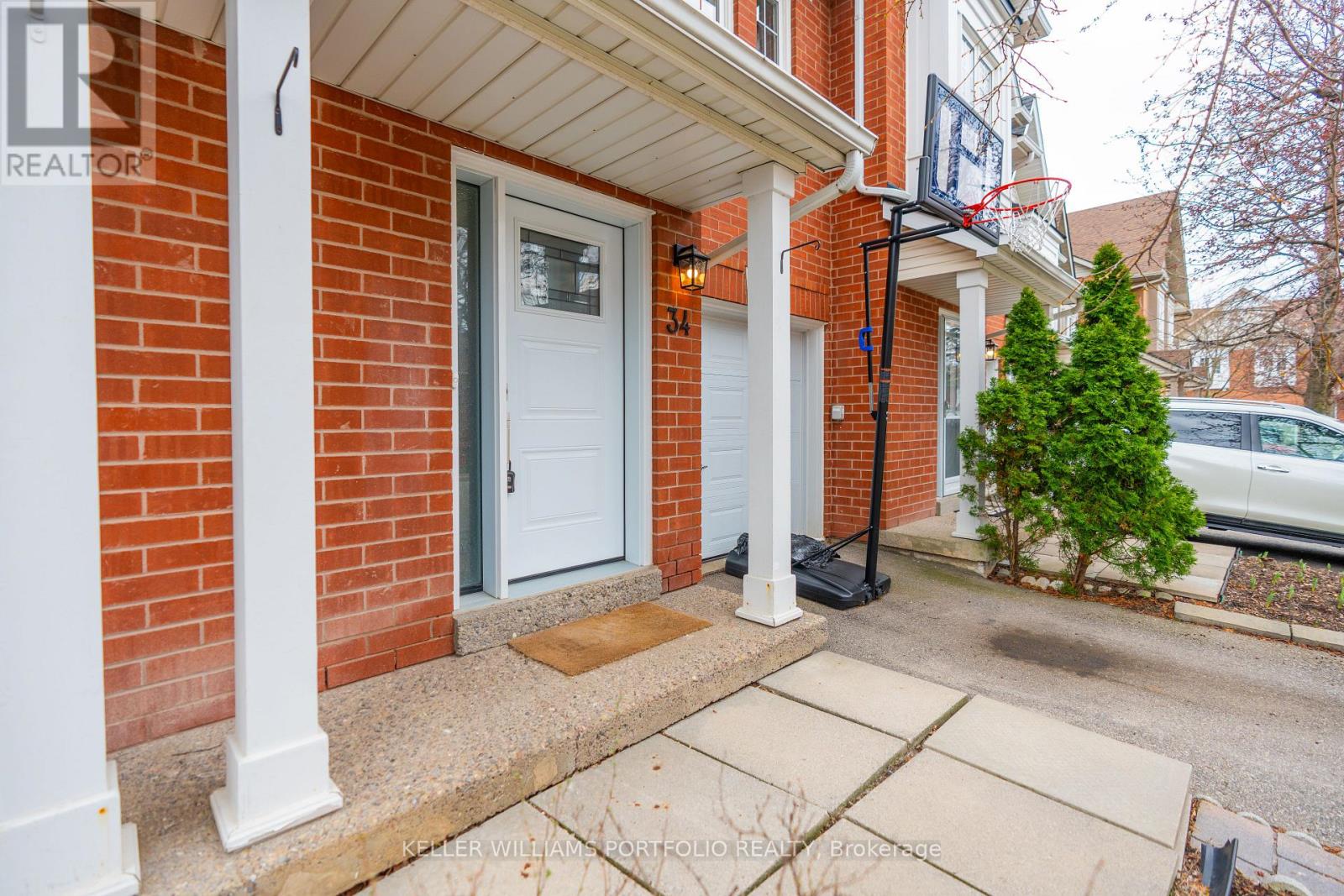 Row / Townhouse for Sale in 34 - 1588 SOUTH PARADE COURT|Mississauga (East Credit), Ontario L5M6E7 3