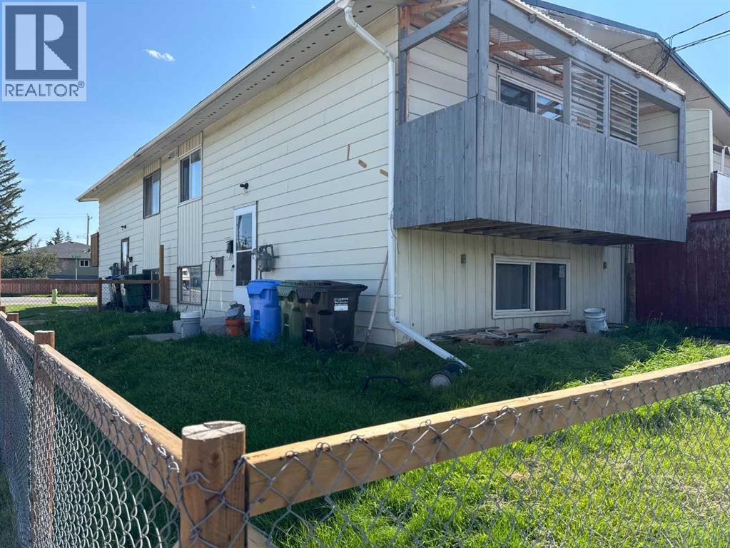 Row / Townhouse for Sale in 1, 1701 48 Street SE|Calgary, Alberta T2A5C2 4