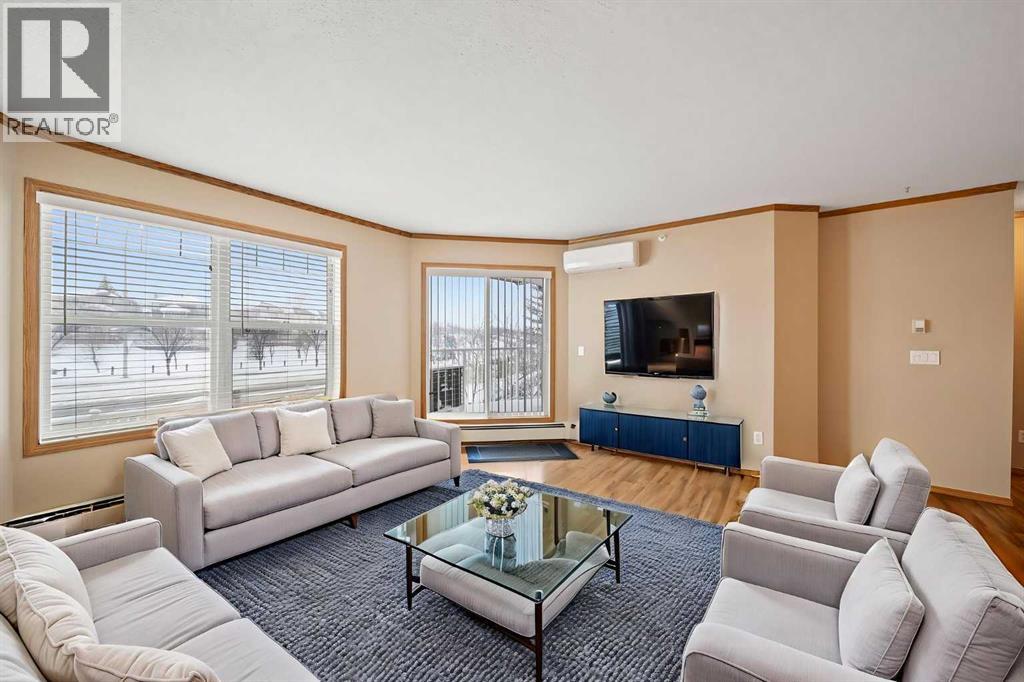 Apartment for Sale in 310, 11 Somervale View SW|Calgary, Alberta T2Y4A9 2