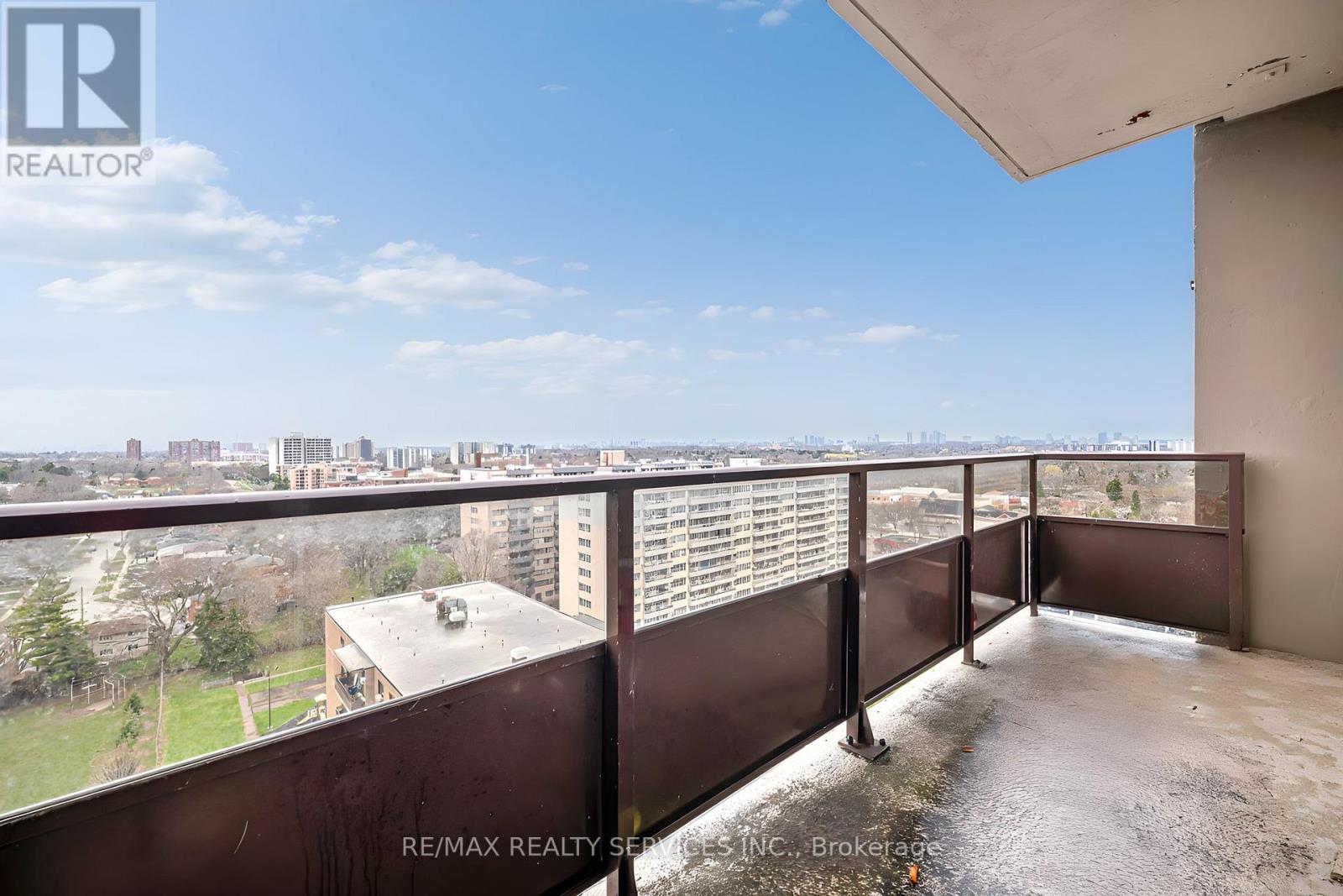 For sale: 1701 - 180 MARKHAM ROAD, Toronto (Scarborough Village ...