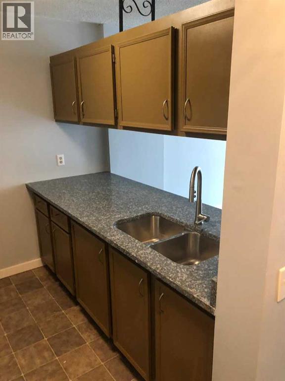 Apartment for Sale in 402, 738 3 Avenue SW|Calgary, Alberta T2P0G7 5