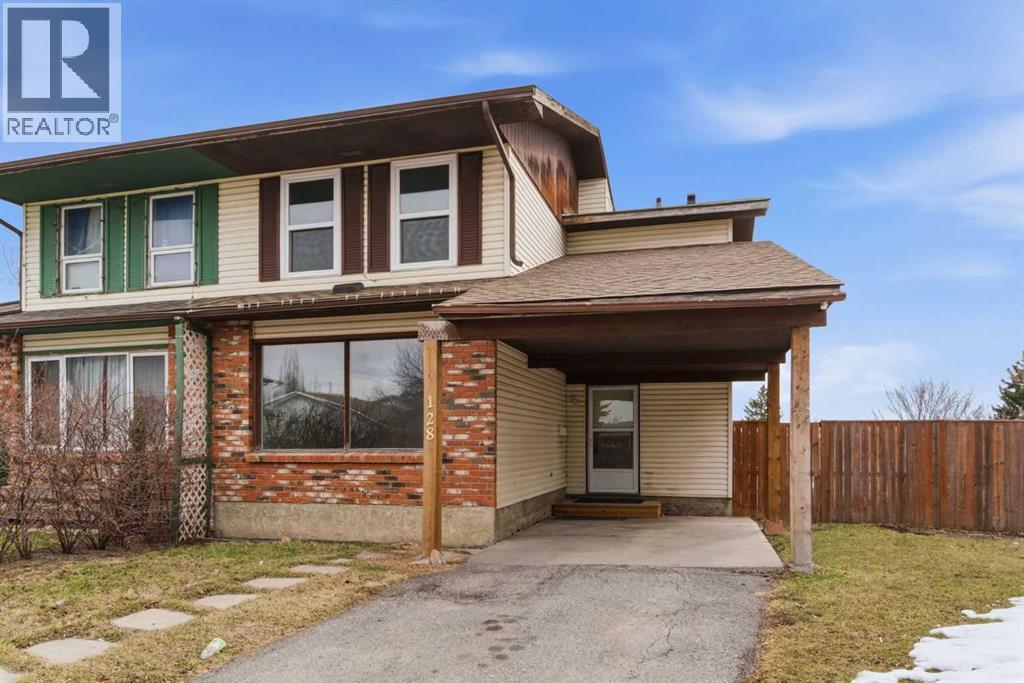 Duplex for Sale in 128 Pineson Place NE|Calgary, Alberta T1Y2R1