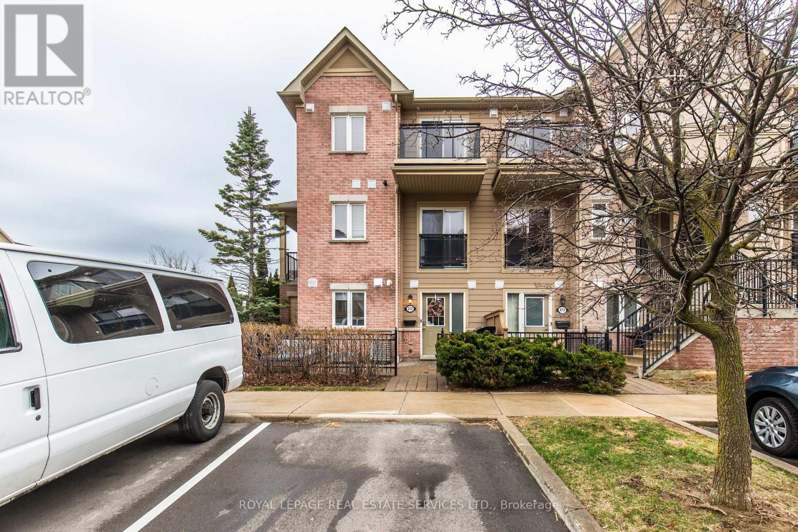 Row / Townhouse for Sale in 272 - 4975 SOUTHAMPTON DRIVE|Mississauga (Churchill Meadows), Ontario L5M8C8 2