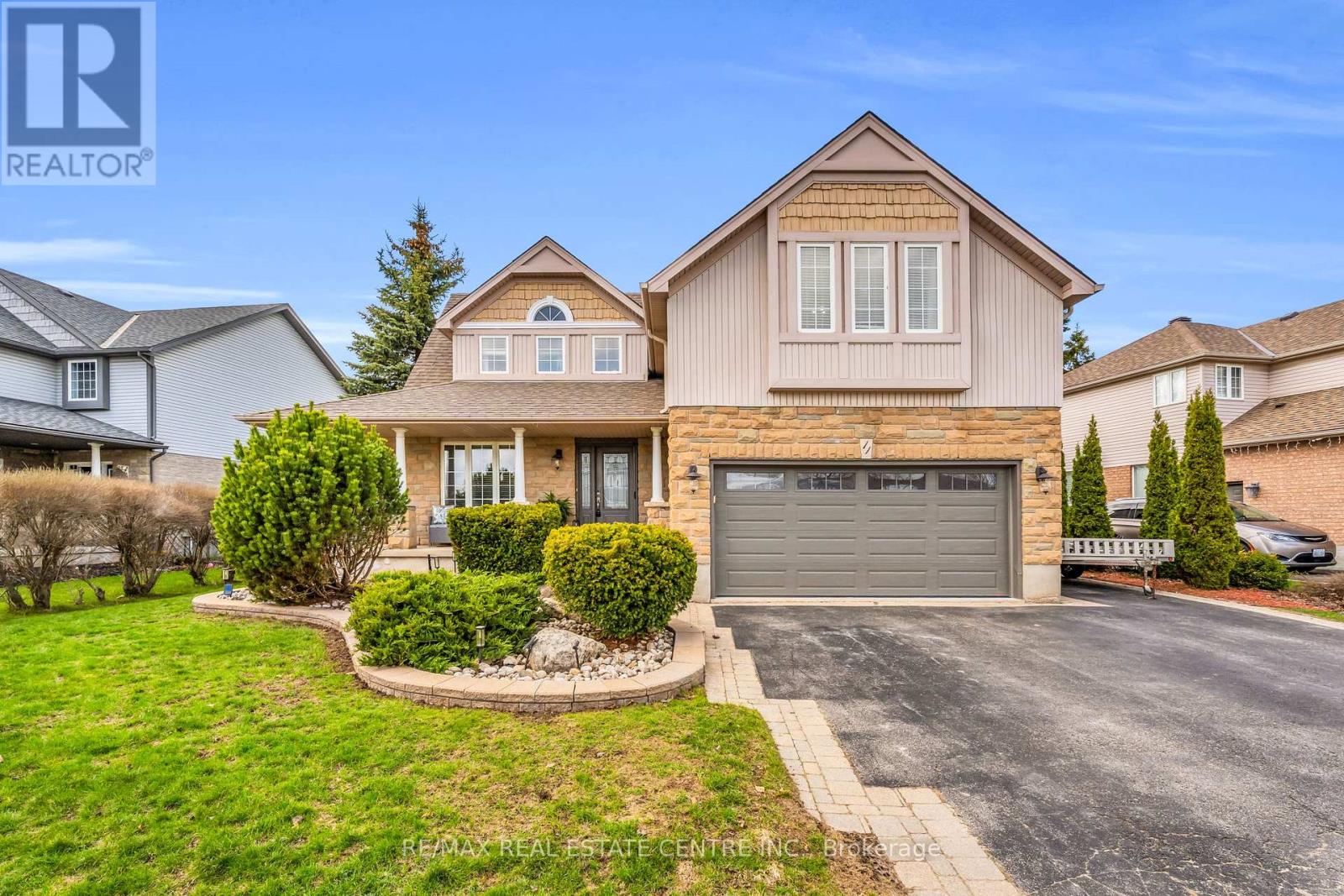 For sale: 11 CHAPMAN ROAD, Orangeville, Ontario L9W5C7 - W13024142