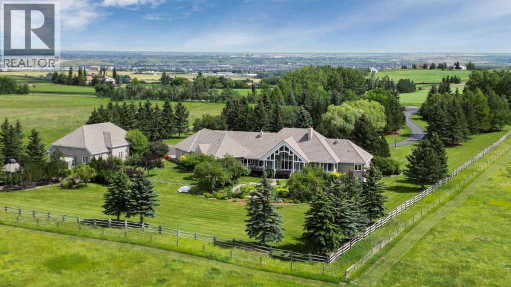 House for Sale in 234009 48 Street W|De Winton, Alberta T0L0X0