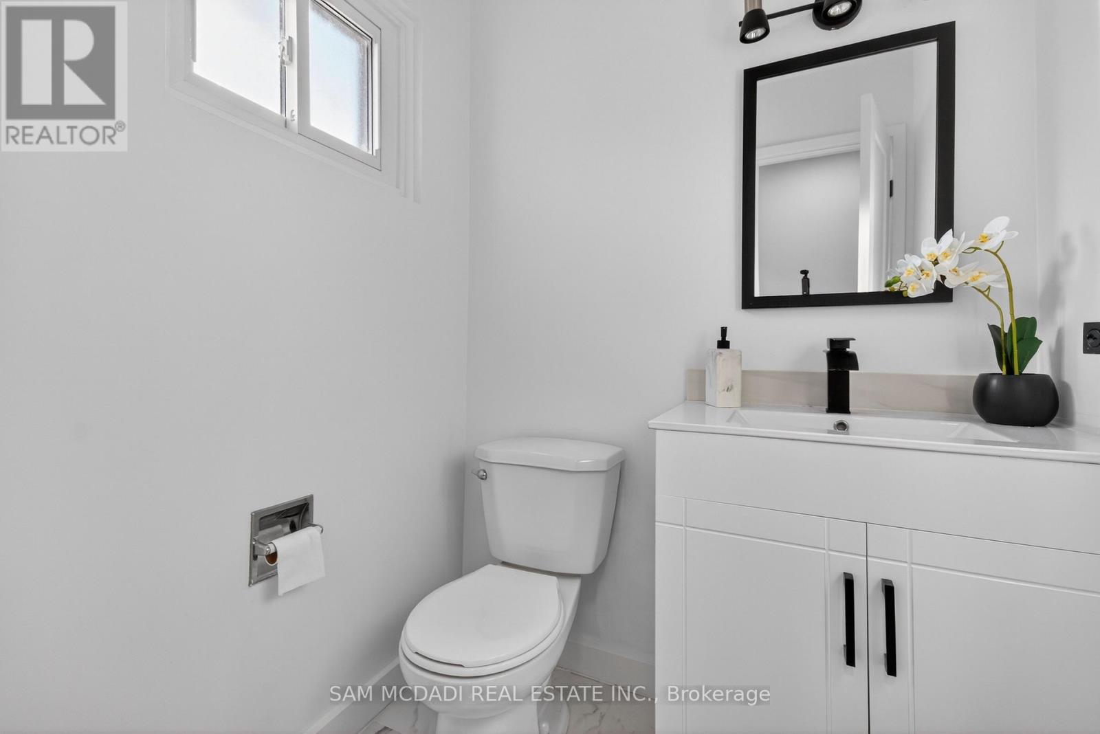 Row / Townhouse for Sale in 43 - 2120 RATHBURN ROAD E|Mississauga (Rathwood), Ontario L4W2S8 3