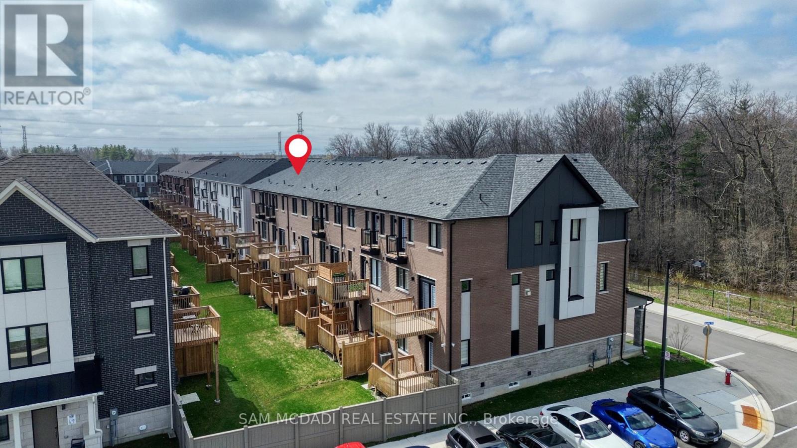 Row / Townhouse for Sale in 4068 KADIC TERRACE|Mississauga (Churchill Meadows), Ontario L5M2S8 3