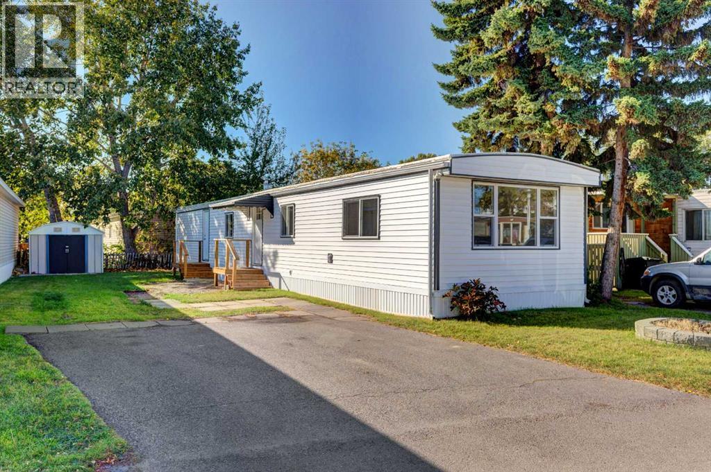 Mobile Home for Sale in 142, 6724 17 Avenue SE|Calgary, Alberta T2A0W5 4
