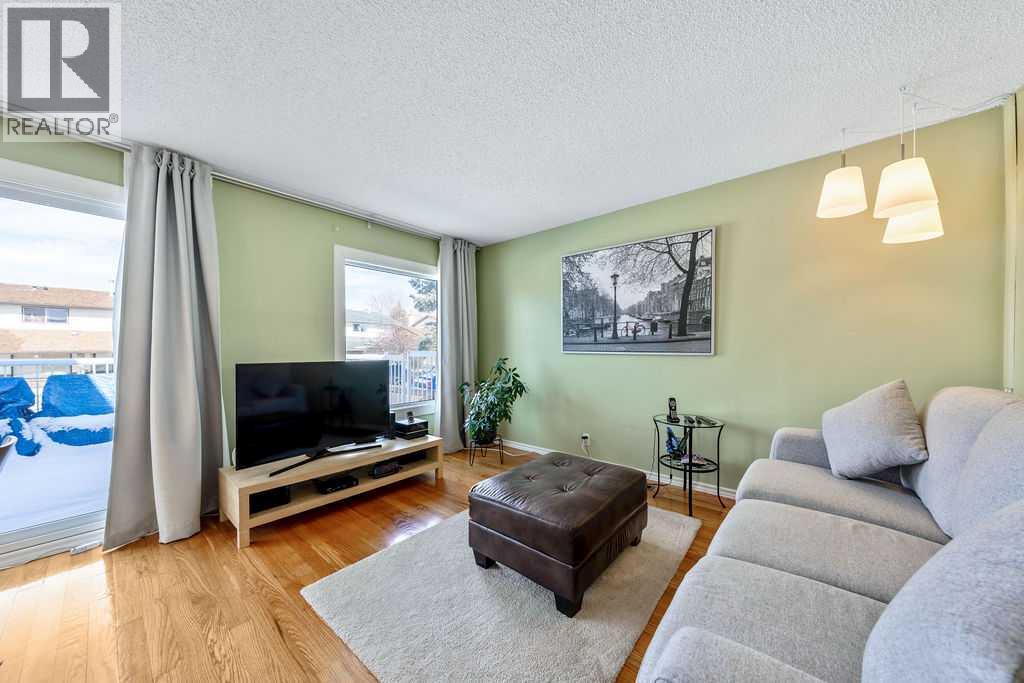 Duplex for Sale in 50 Cedarwood Rise SW|Calgary, Alberta T2W3H9 3