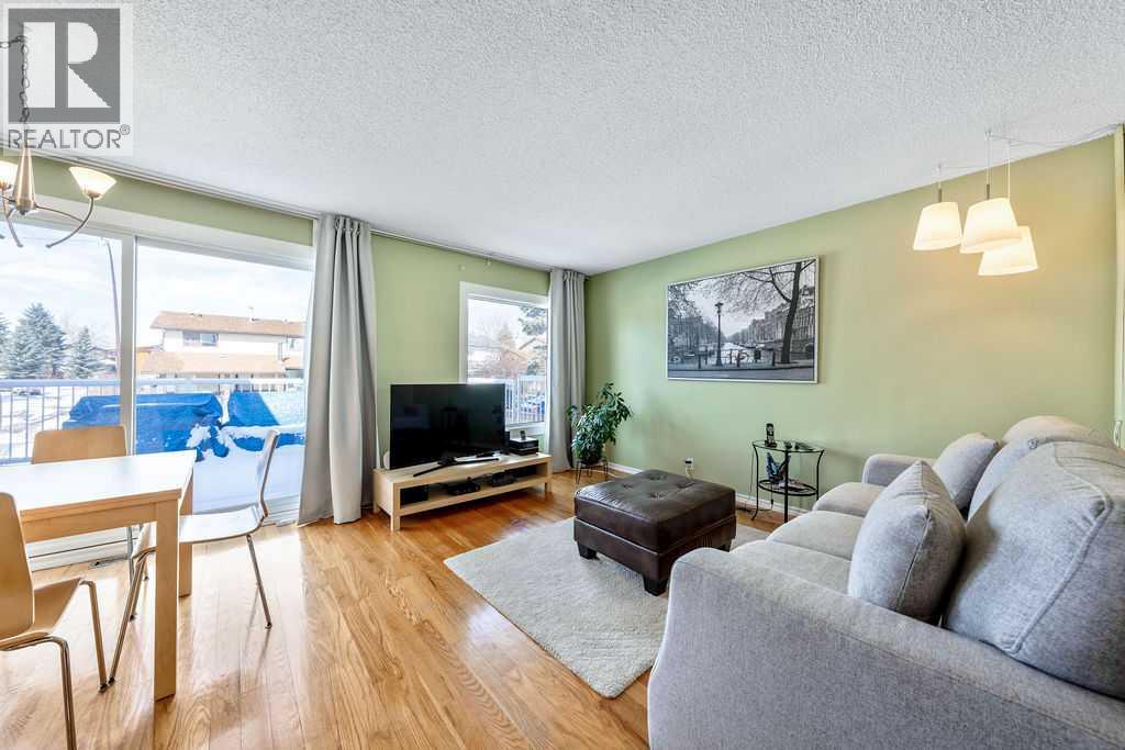 Duplex for Sale in 50 Cedarwood Rise SW|Calgary, Alberta T2W3H9 4