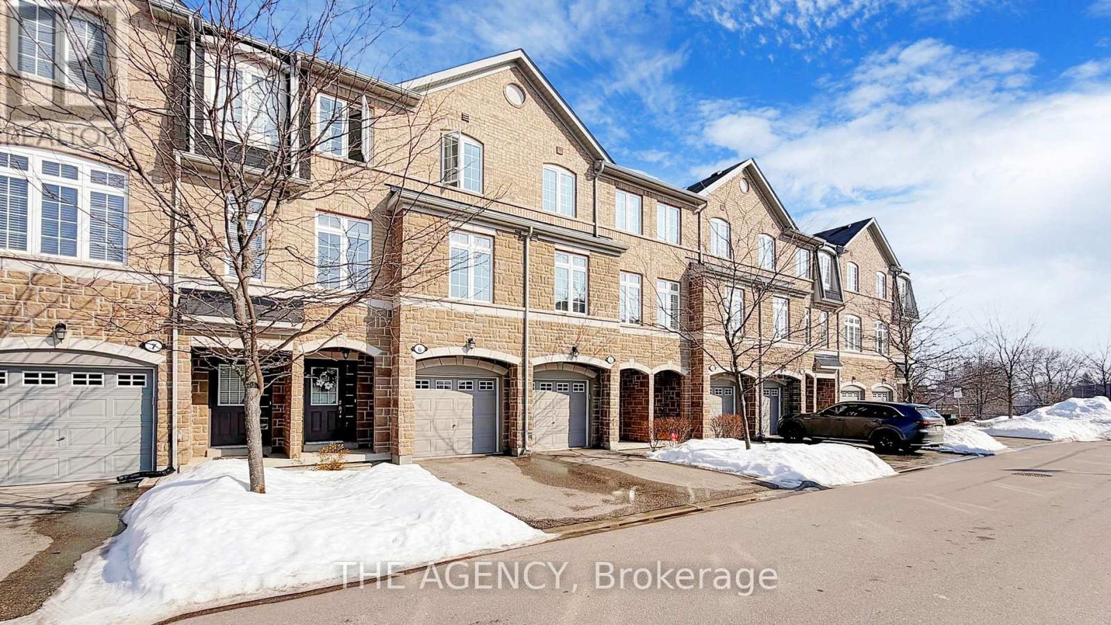Row / Townhouse for Sale in 6 - 1127 HAIG BOULEVARD|Mississauga (Lakeview), Ontario L5E2M6 2