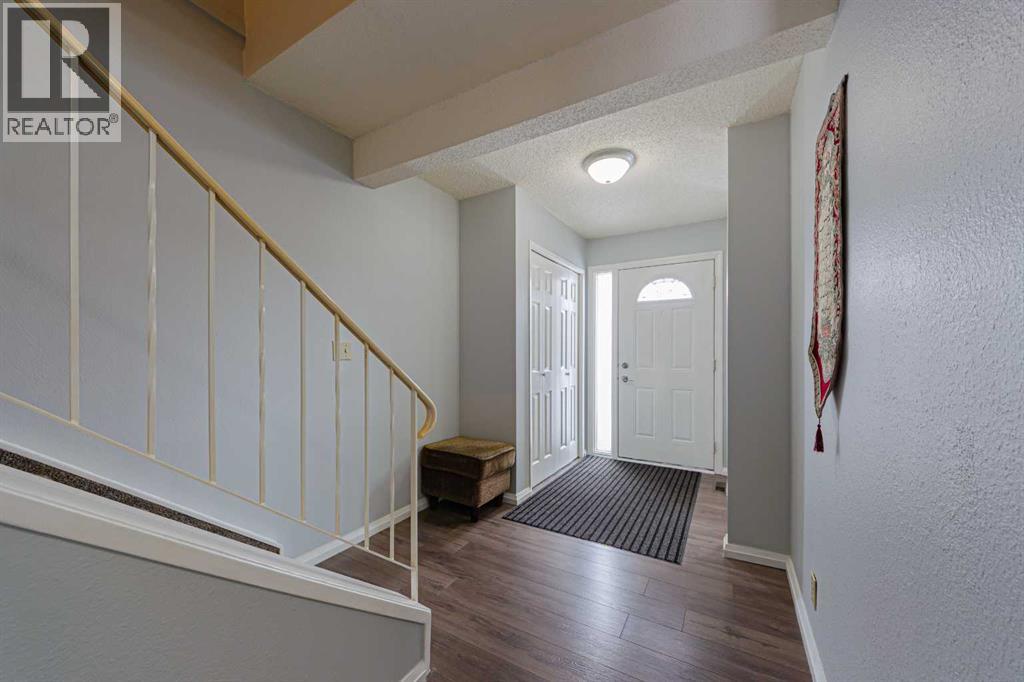 Row / Townhouse for Sale in 37, 5520 1 Avenue SE|Calgary, Alberta T2A5Z7 3