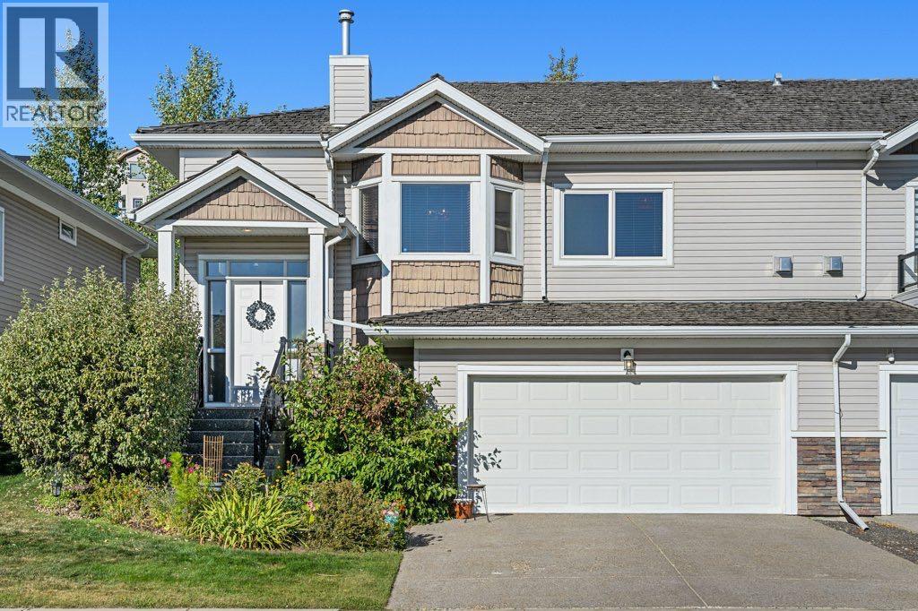 Duplex for Sale in 528 Rocky Vista Gardens NW|Calgary, Alberta T3G0B7