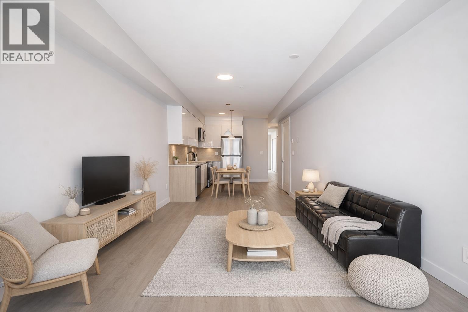 304 3050 KINGSWAY|Vancouver, British Columbia V5R5J7