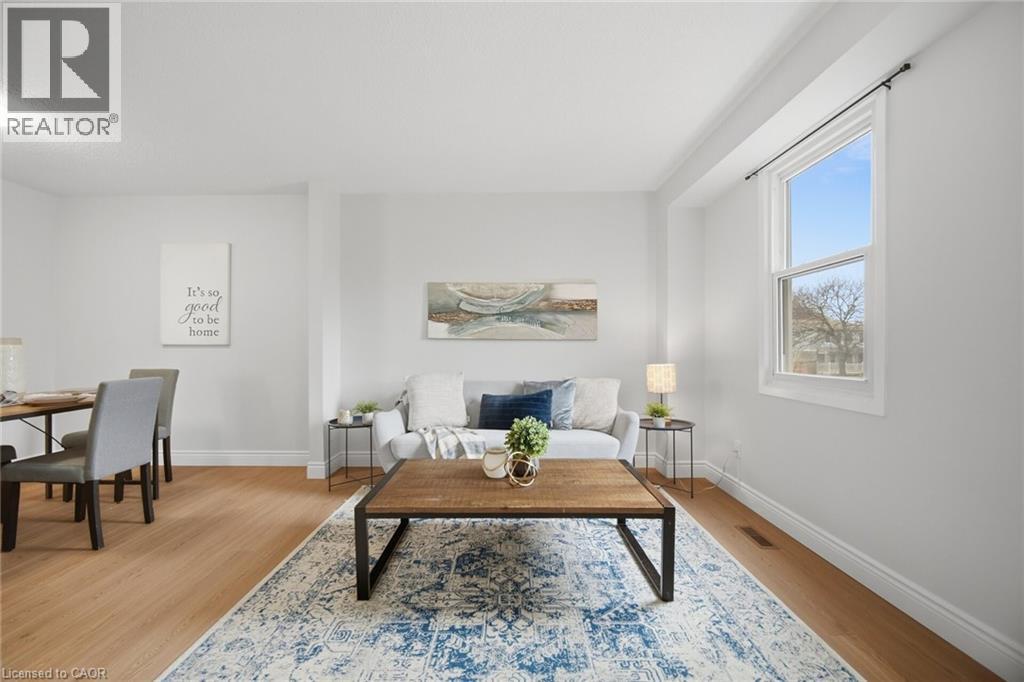 Row / Townhouse for Sale in 7340 COPENHAGEN Road Unit# 10|Mississauga, Ontario L5N2S5 5