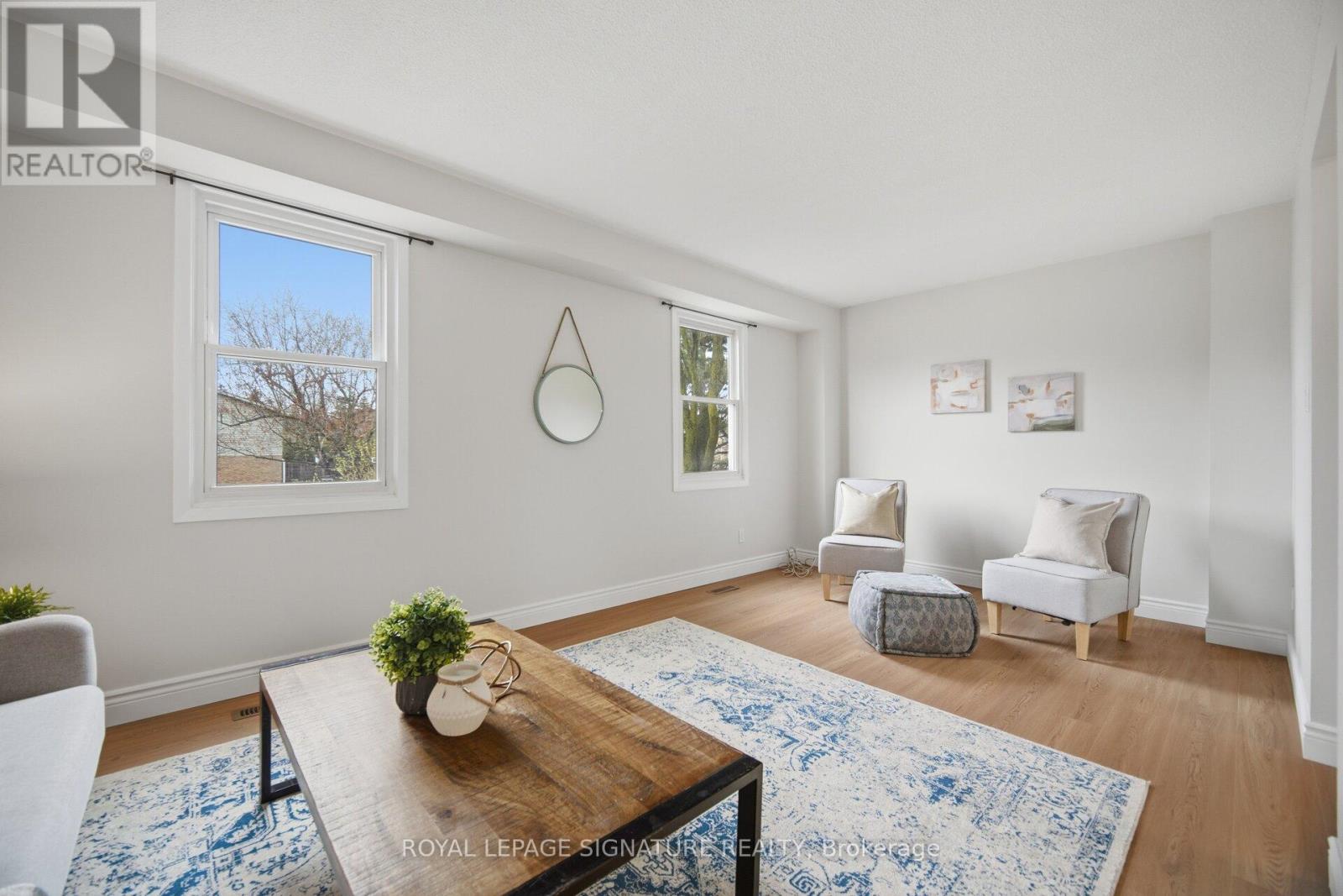 Row / Townhouse for Sale in 10 - 7340 COPENHAGEN ROAD|Mississauga (Meadowvale), Ontario L5N2S5 3
