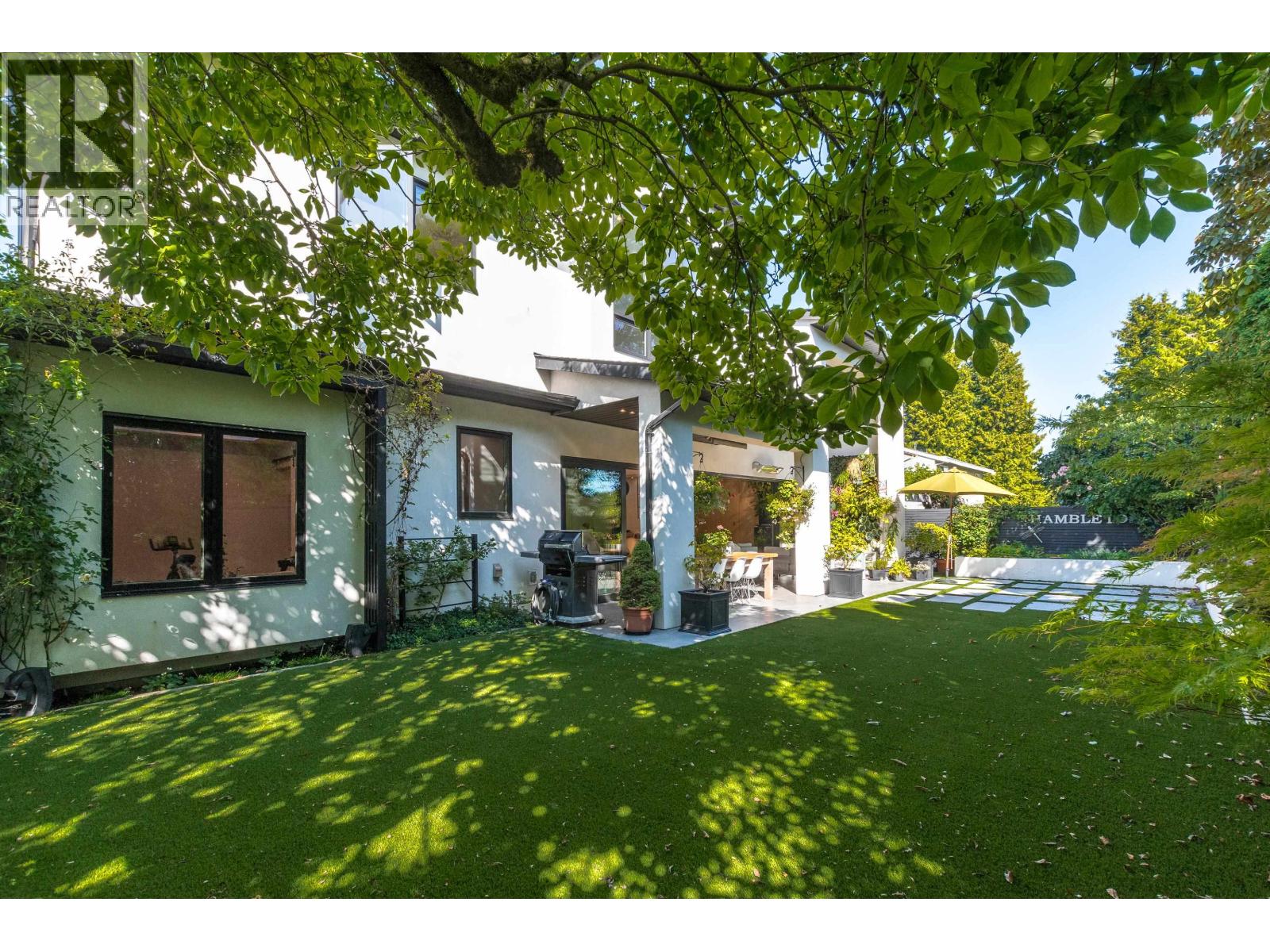 For sale: 10560 HOGARTH DRIVE, Richmond, British Columbia V7E3Z8
