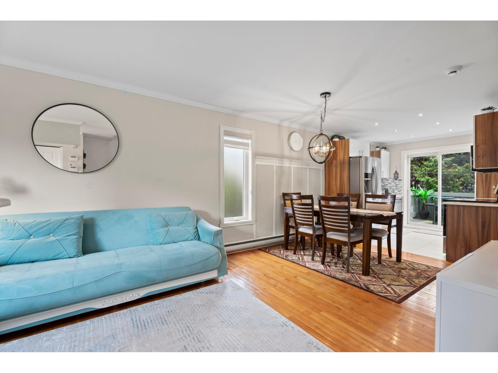 For sale: 588 Mtée Montrougeau, Laval (Fabreville), Quebec H7P5L1 ...