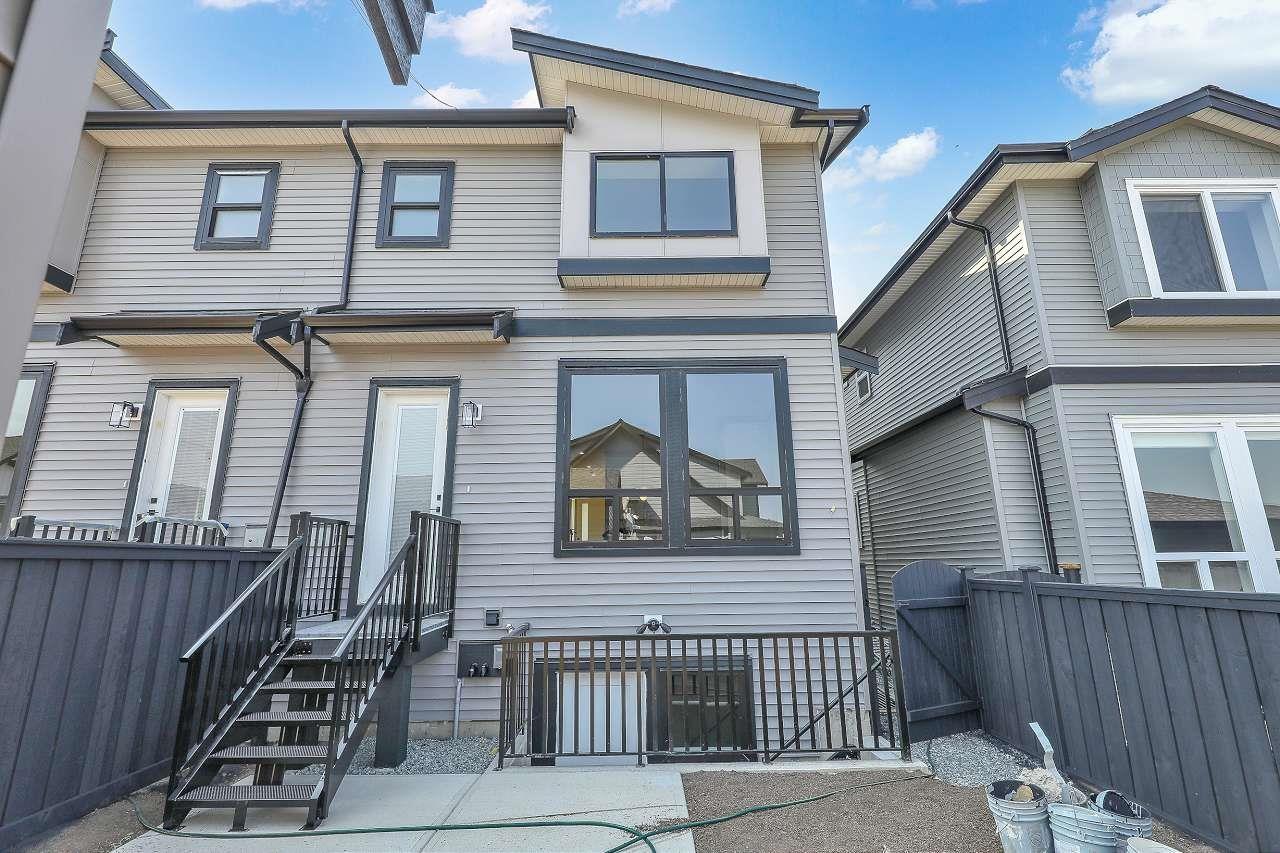 For sale: 7682 196 STREET, Langley, British Columbia V2Y3V4