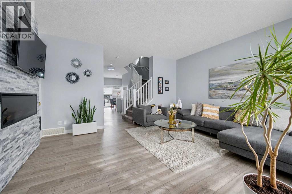 Duplex for Sale in 38 Sage Bluff Gate NW|Calgary, Alberta T3R0Y9 3