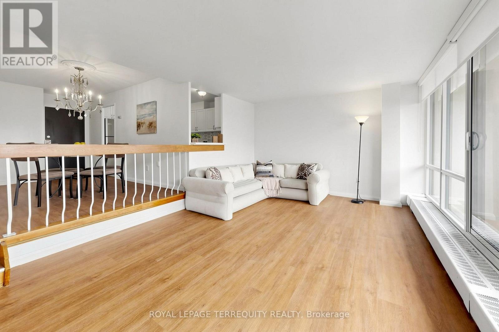 For sale: 1410 - 455 SENTINEL ROAD, Toronto (York University Heights ...