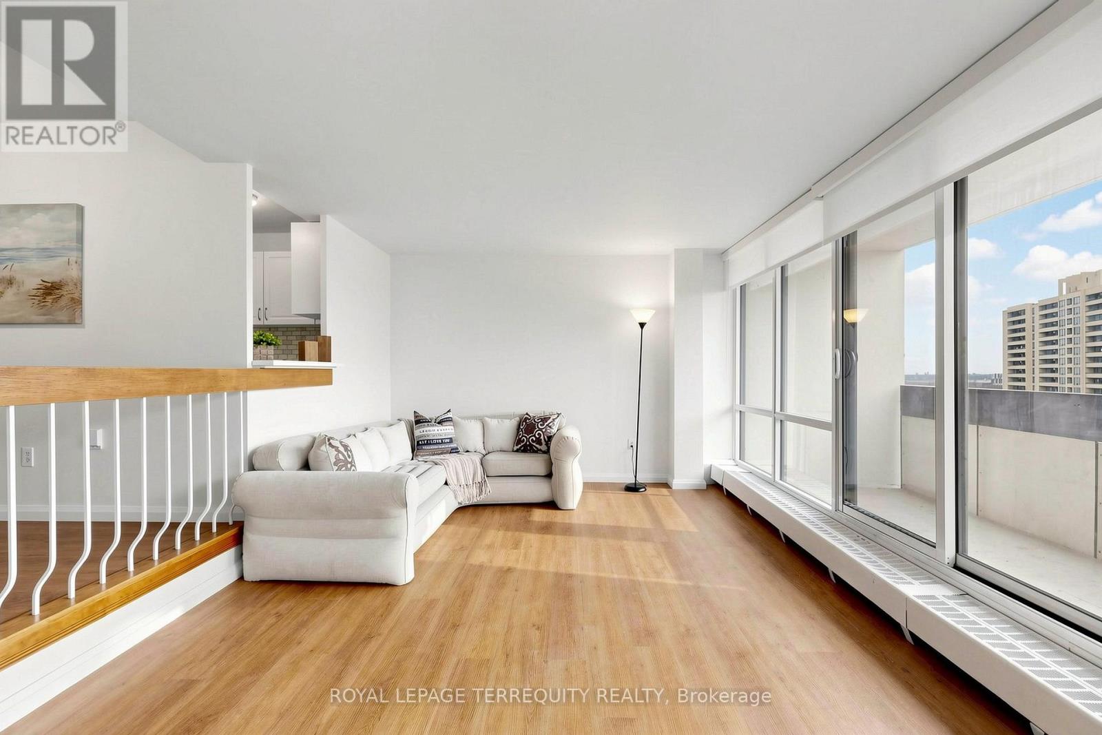 For sale: 1410 - 455 SENTINEL ROAD, Toronto (York University Heights ...