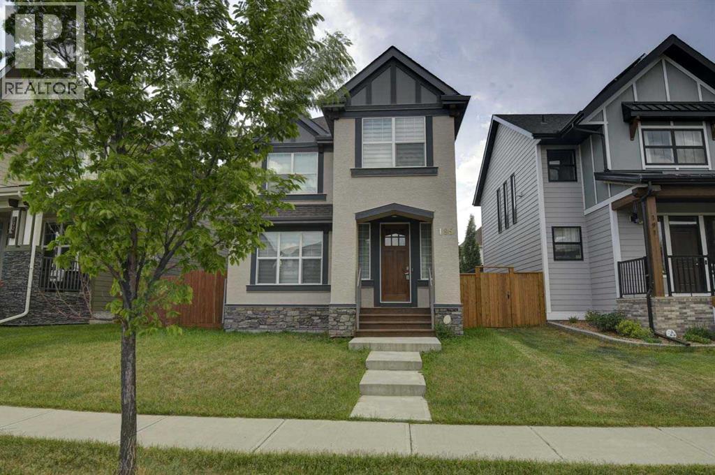 House for Sale in 195 Masters Avenue SE|Calgary, Alberta T3M2B7 2