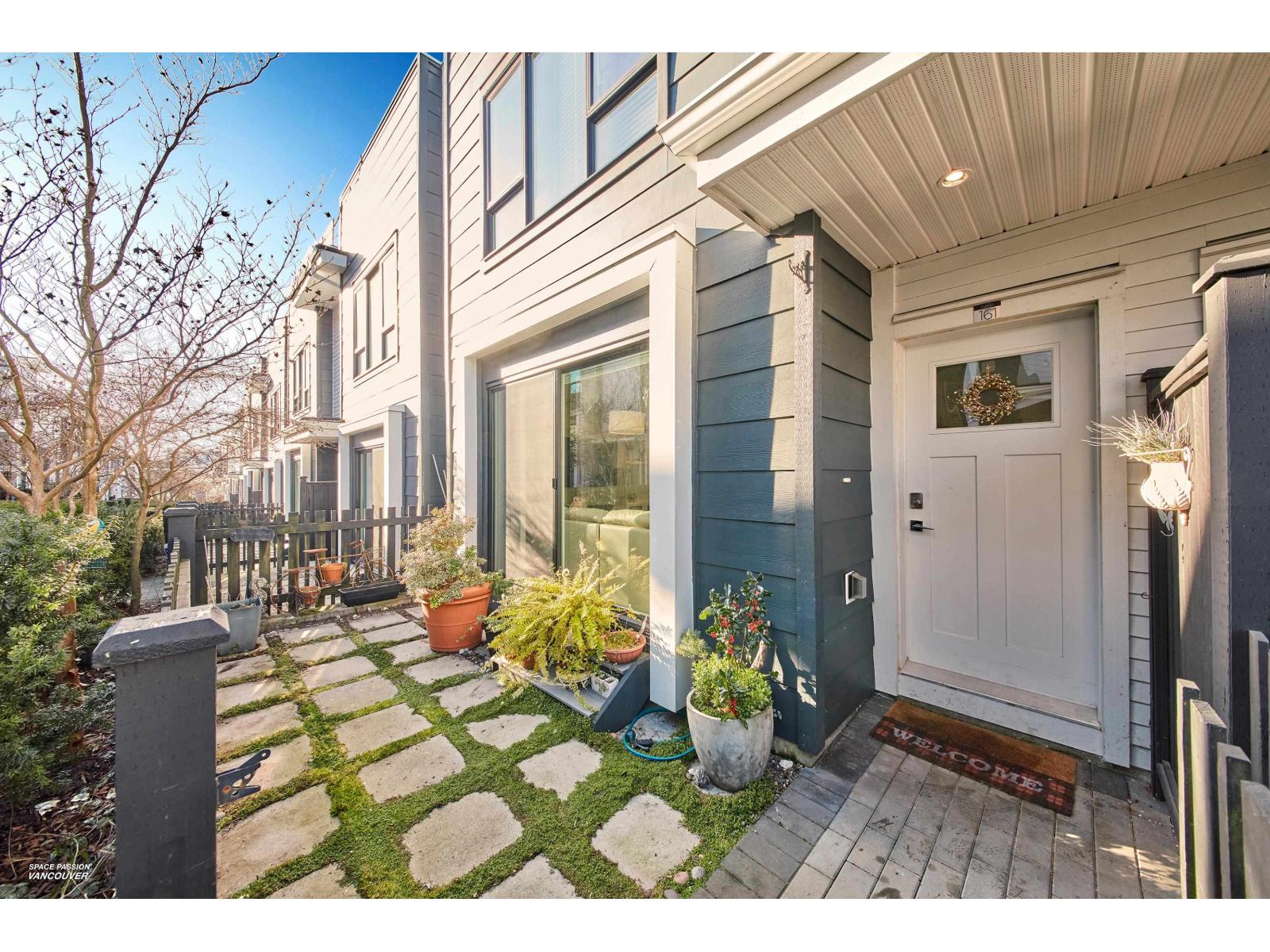 For sale: 161 2280 163 STREET, Surrey, British Columbia V3Z0S4