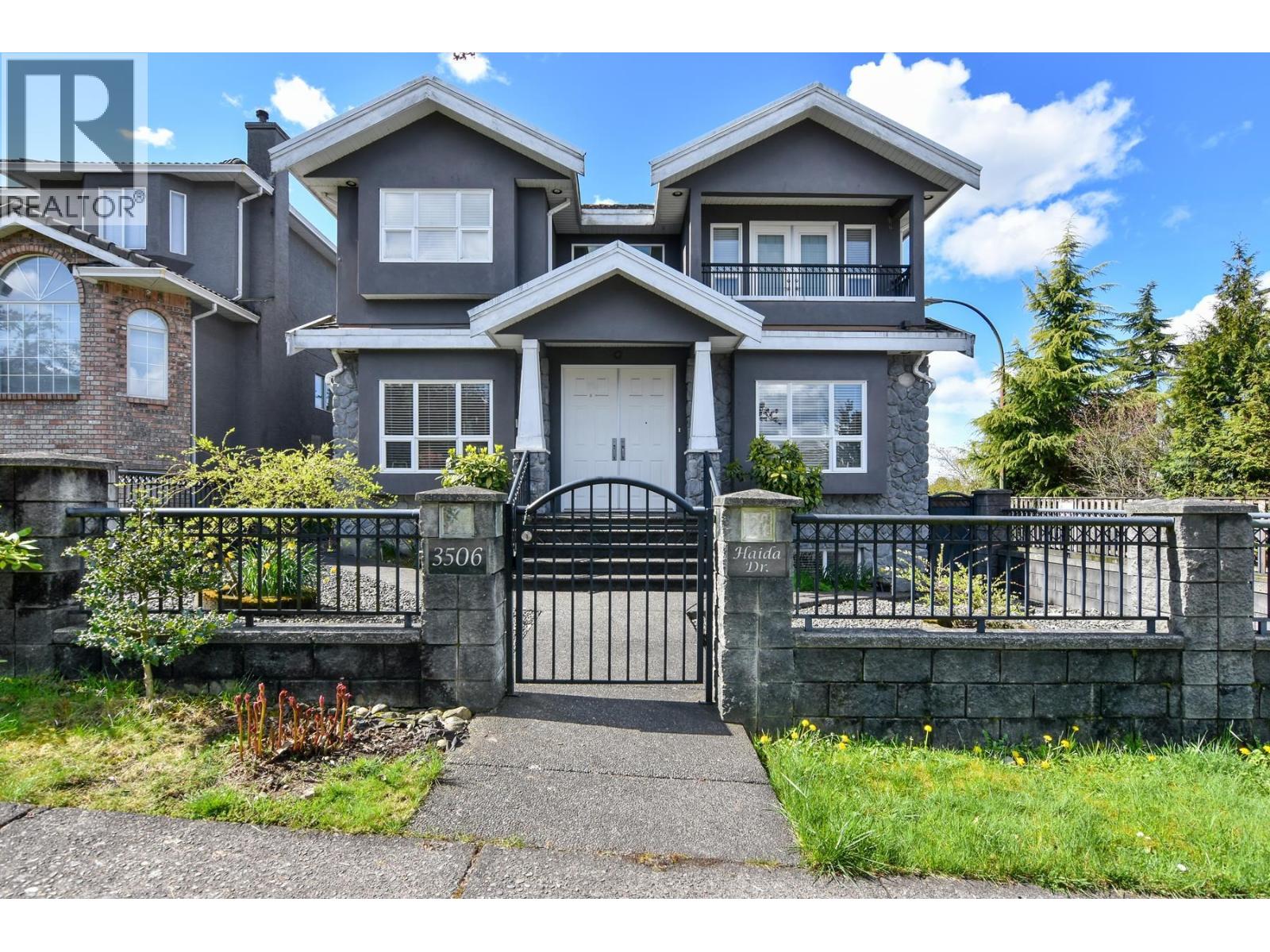 3506 HAIDA DRIVE|Vancouver, British Columbia V5M3Z4