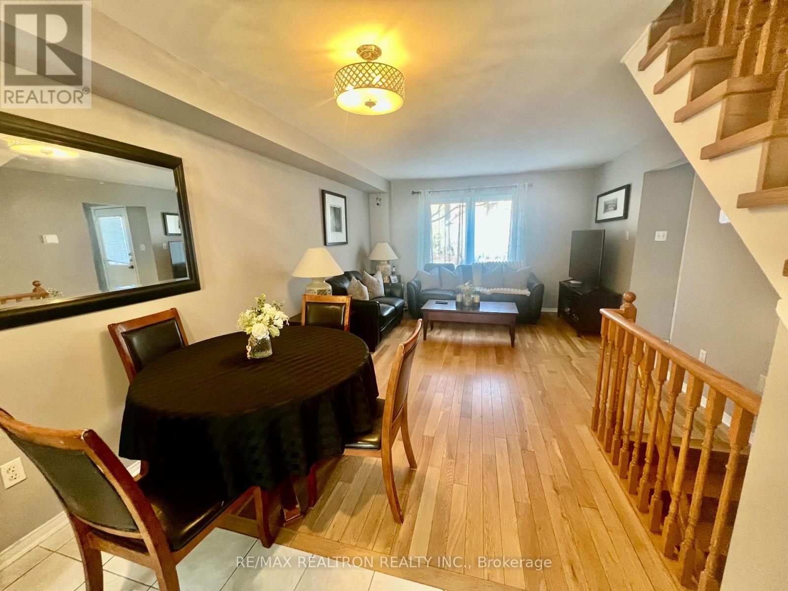 Row / Townhouse for Sale in 36B - 5865 DALEBROOK CRESCENT|Mississauga (Central Erin Mills), Ontario L5M5X1 2